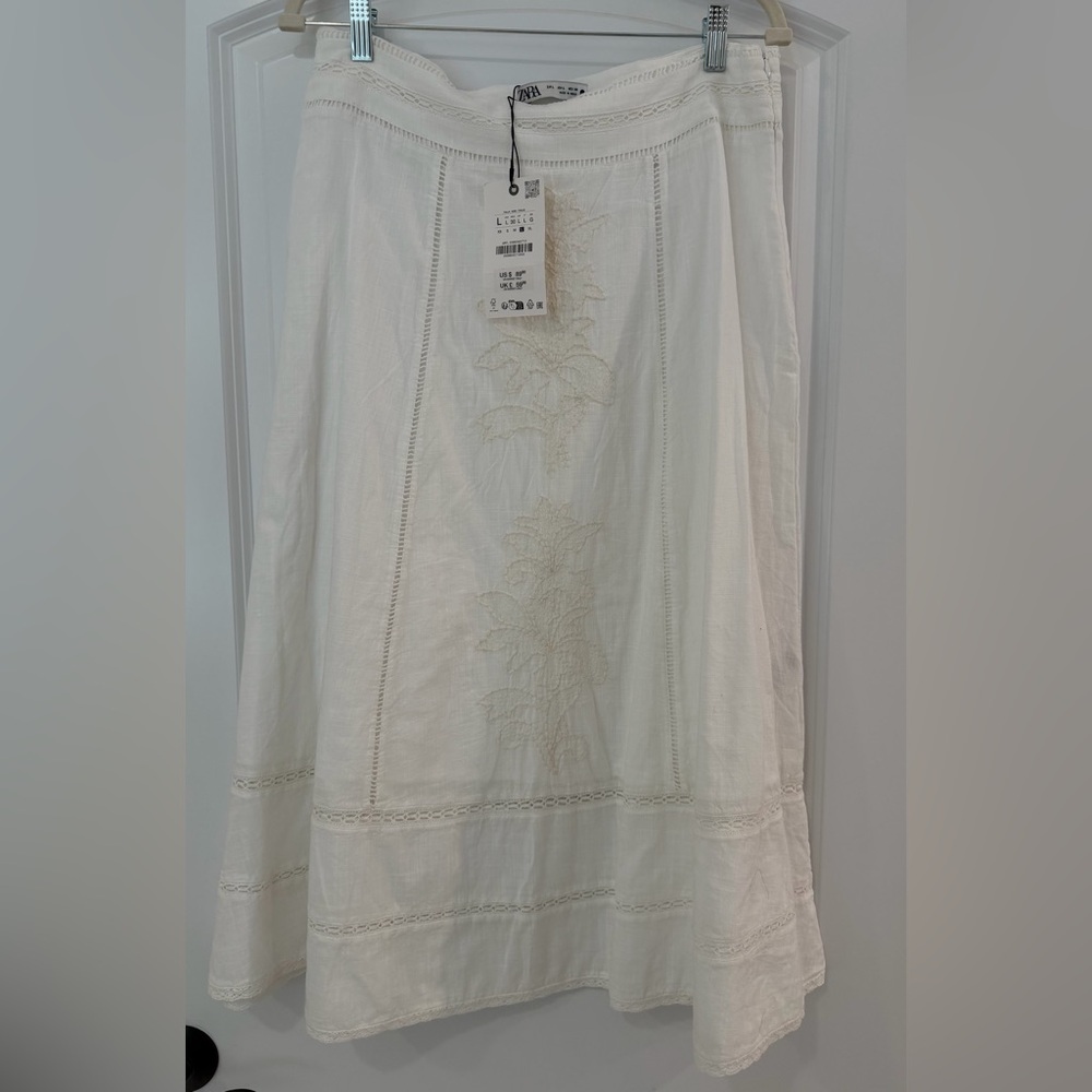 Zara White Maxi Skirt with detail